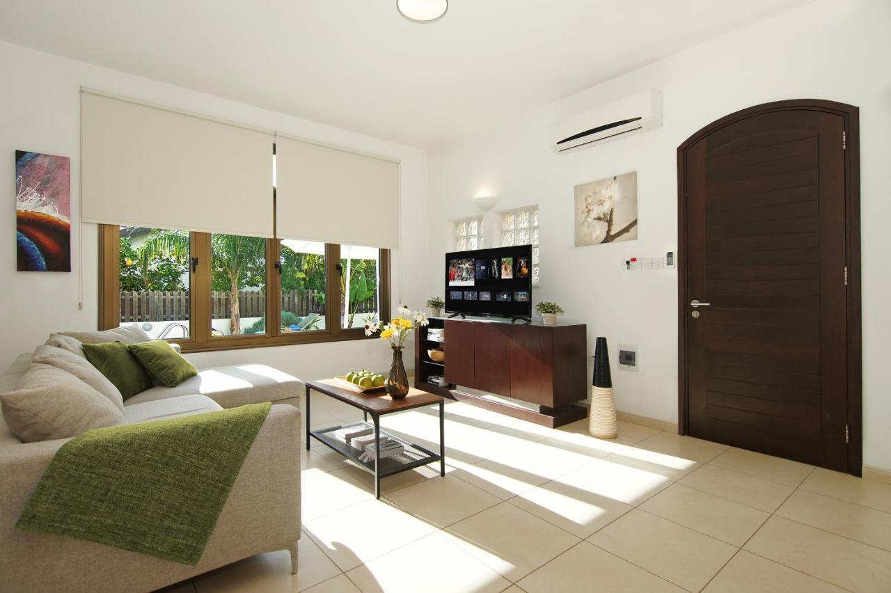 Villa Merry Ayia Napa Exterior photo