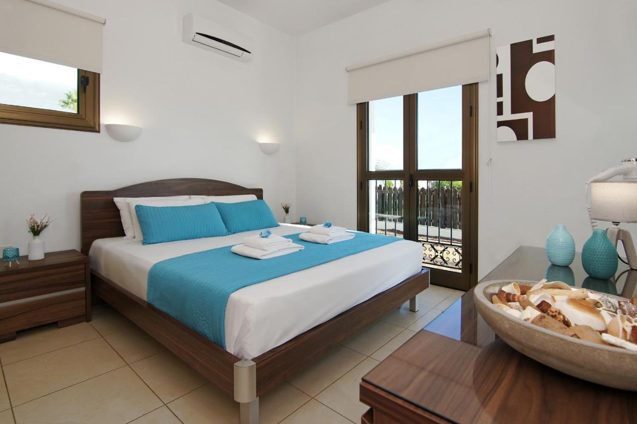 Villa Merry Ayia Napa Exterior photo